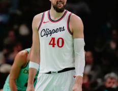 IM体育官方平台-黄蜂力克土耳其男篮，汉密尔顿打破历史纪录的简单介绍