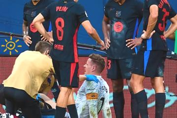 IM体育在线注册-包含比利亚雷亚尔客场不敌巴萨，错失前四的词条