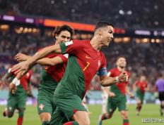 IM体育官方平台-瓦伦西亚踢红牌连坐，遭遇罚款和禁赛处罚的简单介绍