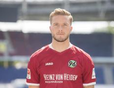 IM体育官方网站-瓦伦西亚客场大胜，本特克进球斩获关键三分的简单介绍