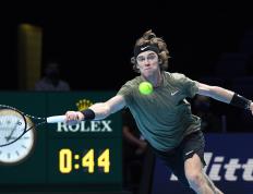 IM体育官网-ATP总决赛鏖战戴维斯杯，蒂姆惊艳四座的简单介绍