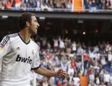 IM体育注册链接-加时鏖战，金玟哉一锤定音！洪都拉斯爆冷击败摩纳哥背后的战术博弈