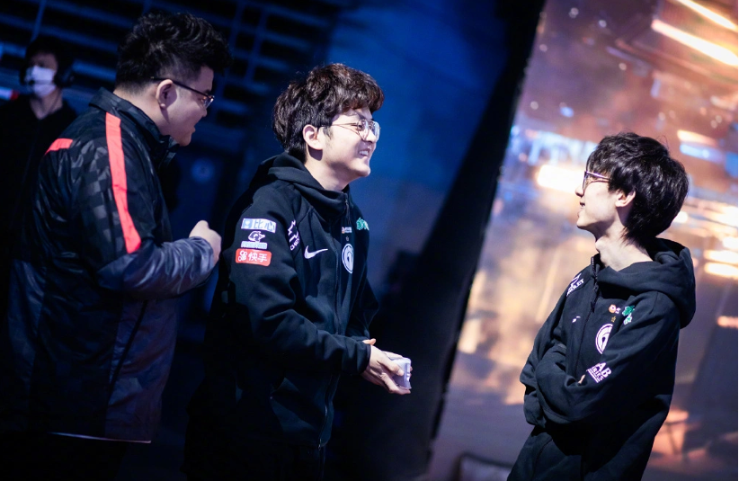 IM体育下载-EDG完胜DRX,Knight2完成帽子戏法的简单介绍