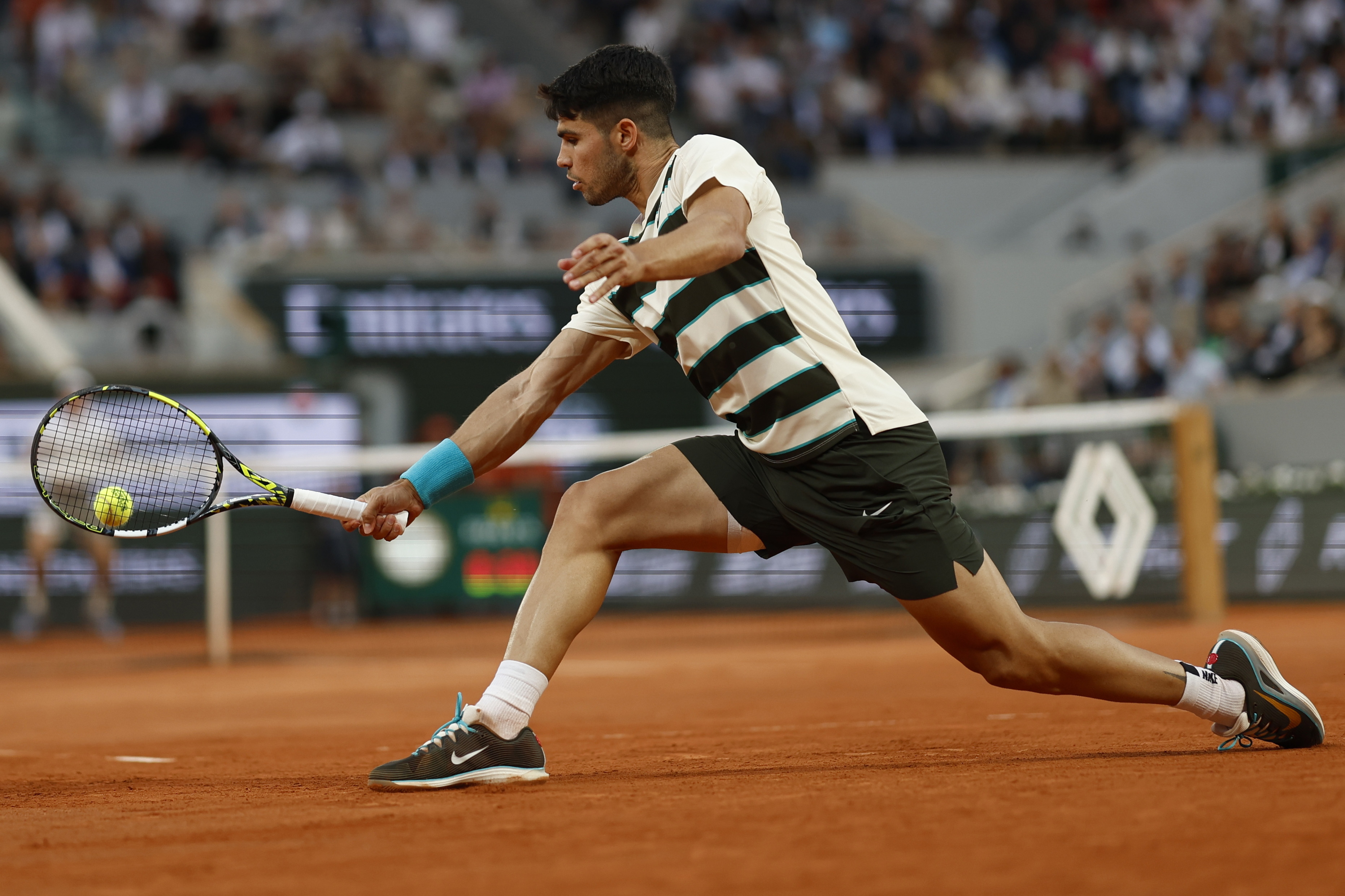 IM体育动画直播通道-包含法国网球队完胜意大利网球队,阿尔卡拉斯绝境逆转的词条