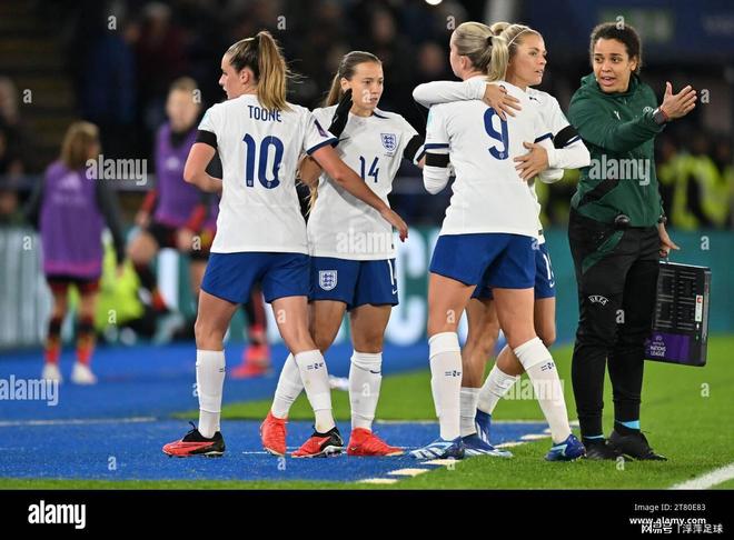 IM体育官方平台-奥地利女足球员齐聚备战国际比赛