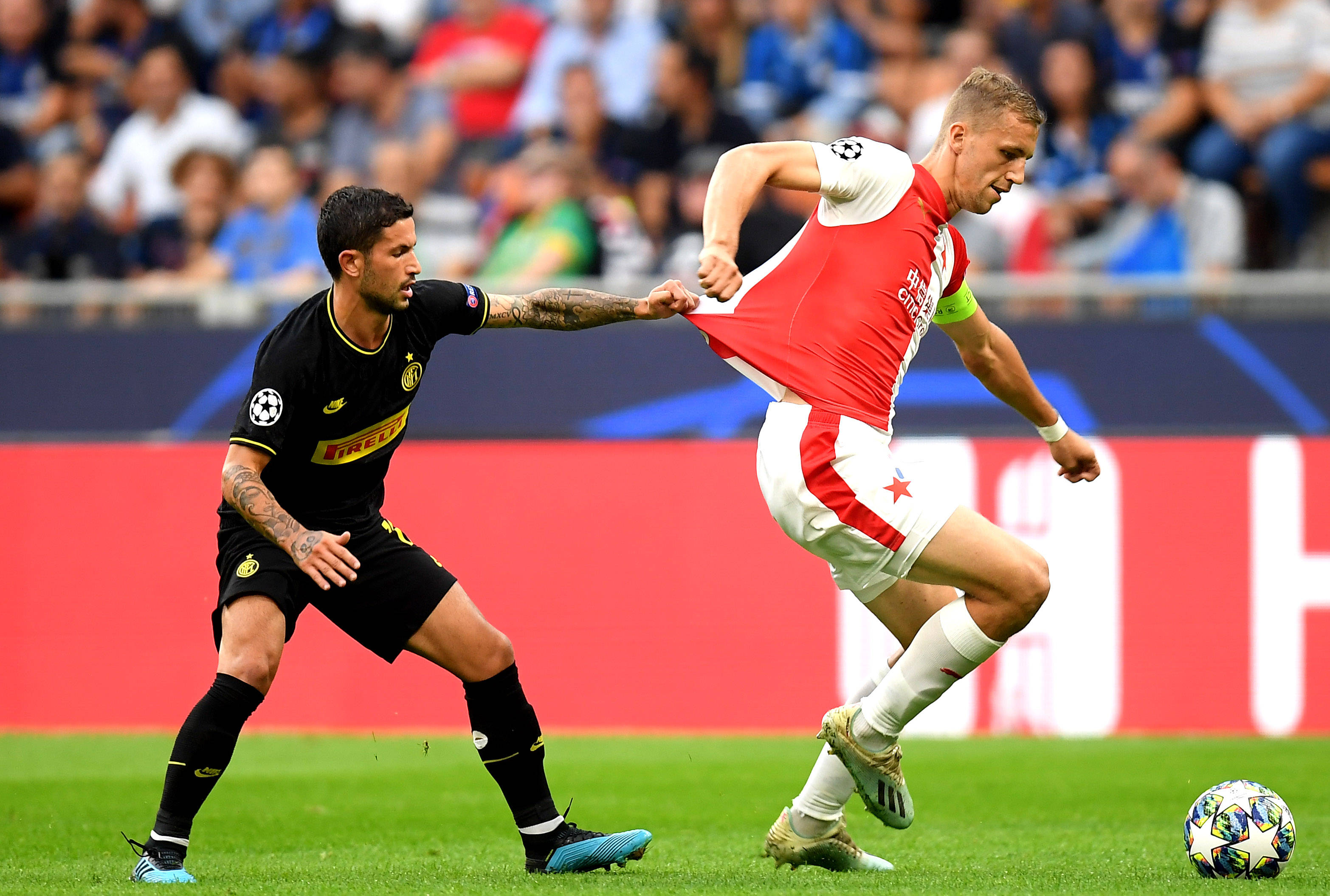 IM体育数据分析平台-包含里尔客场斩获胜利，积分榜上升的词条