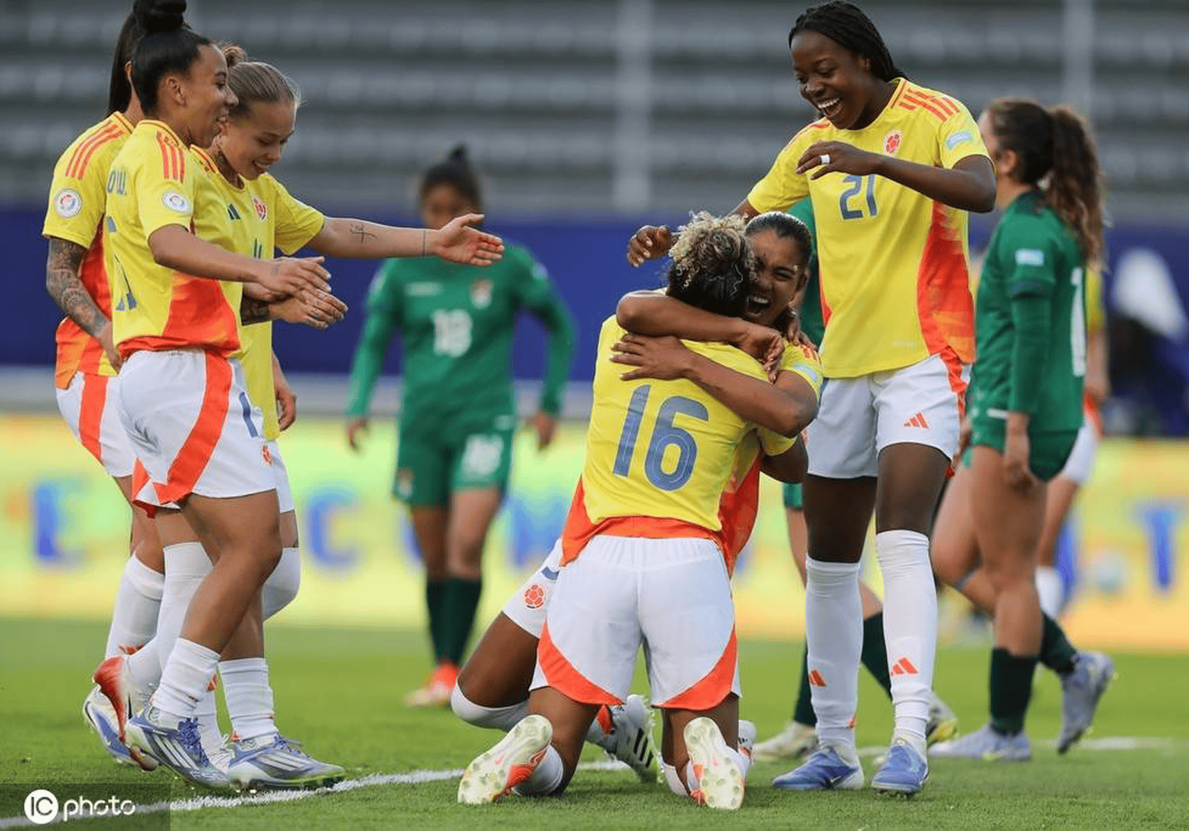 IM体育app-玻利维亚球员在国外踢球迎来挑战