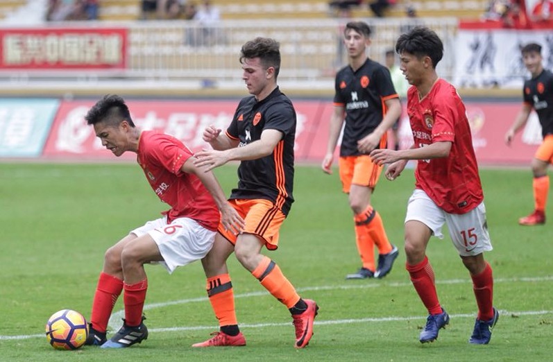 IM体育官网入口-加拿大队在国际足球赛中斩获冠军