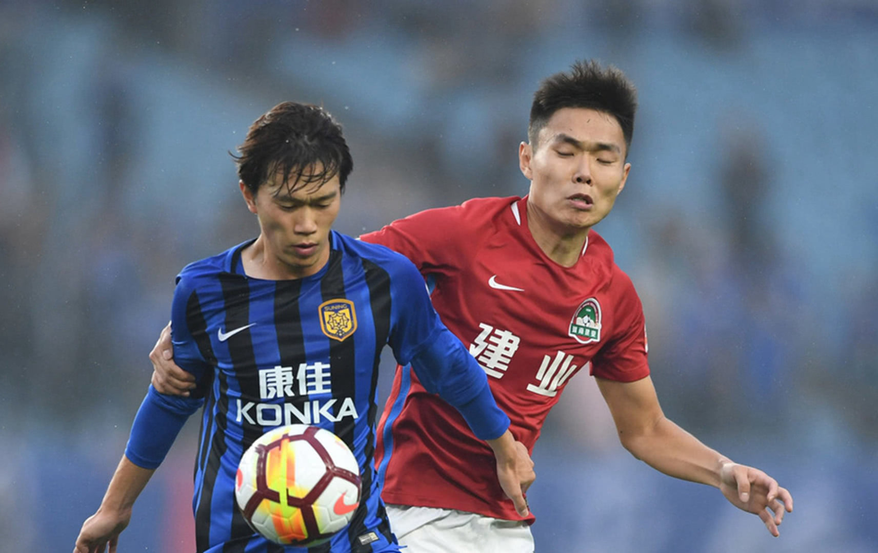 IM体育官方平台-瓦伦西亚踢红牌连坐,遭遇罚款和禁赛处罚的简单介绍