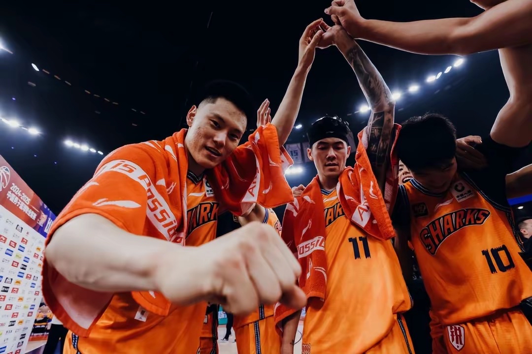 IM体育网页版登录入口-球队状态良好，备战气氛紧张而有序