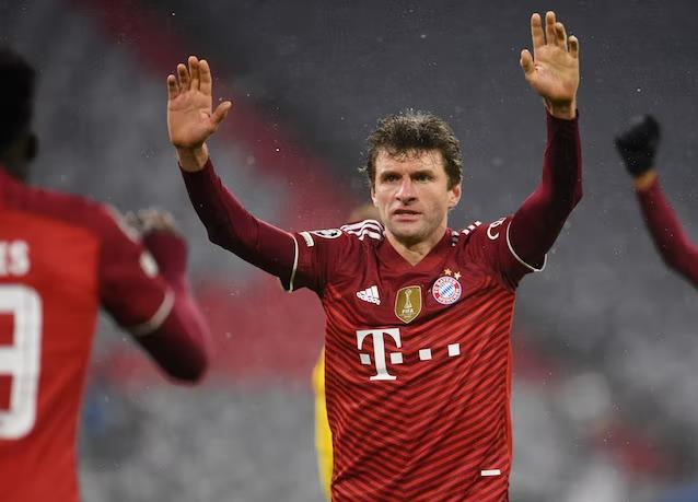 IM体育平台-罗马险胜里昂，穆勒状态火热