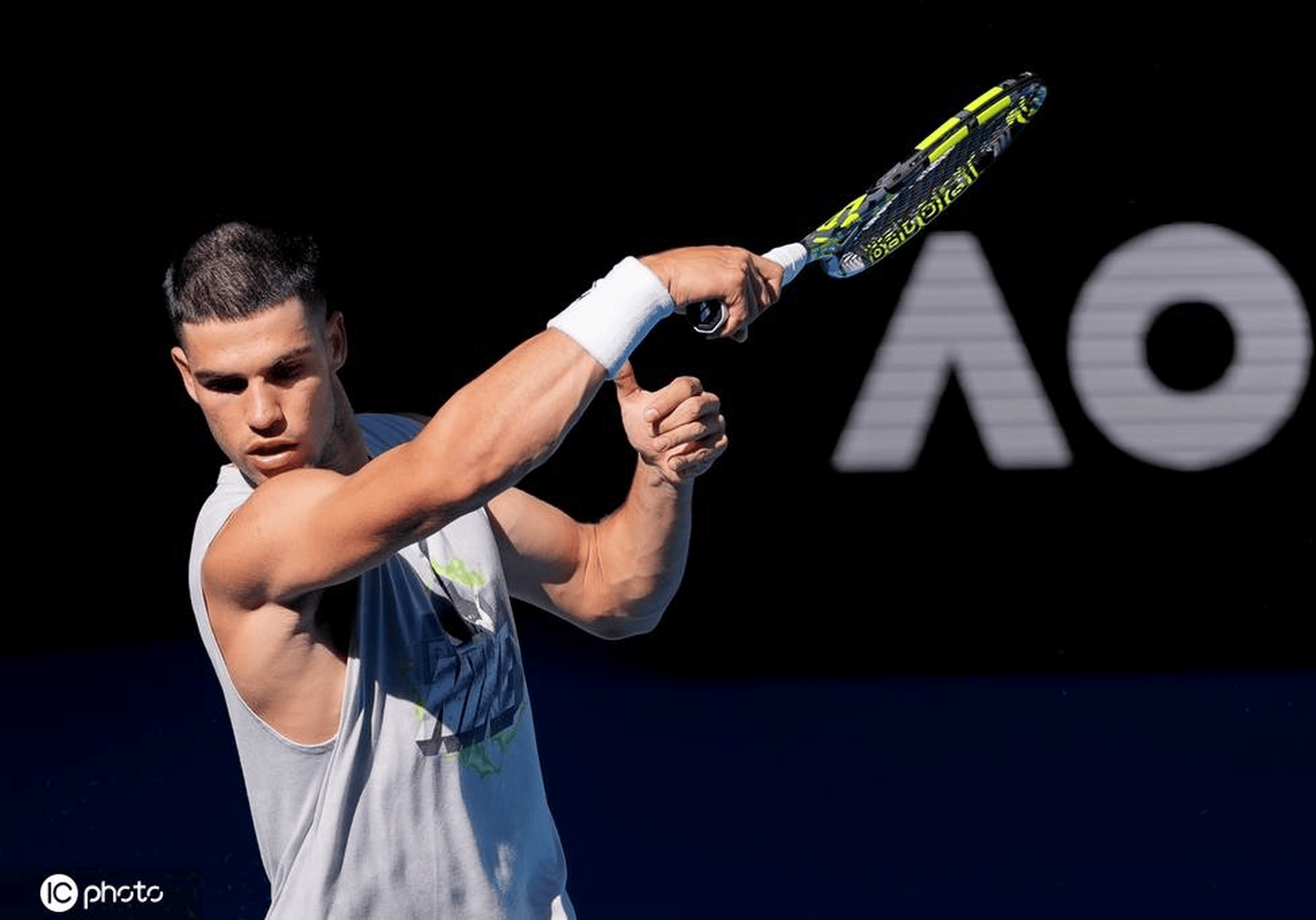 IM Sport-包含澳网轻取法网,阿尔卡拉斯刷新纪录的词条