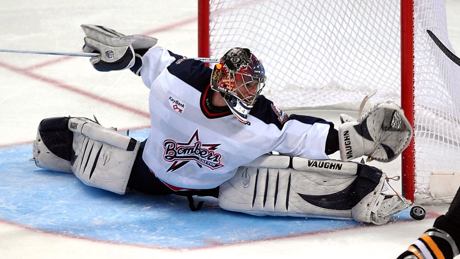 IM体育App下载-武切维奇关键球主宰战局，快船硬仗力克灰熊显韧性